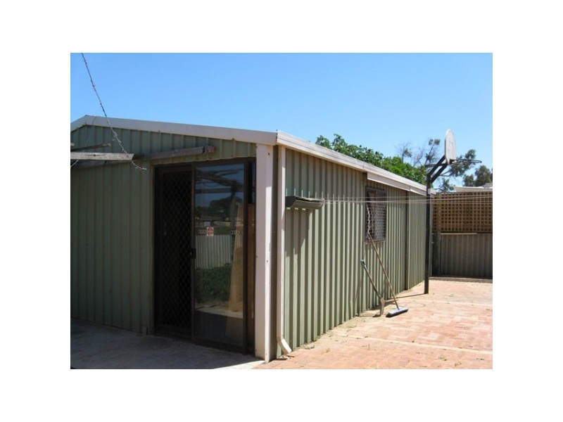 20 Broadfield Close, Utakarra WA 6530