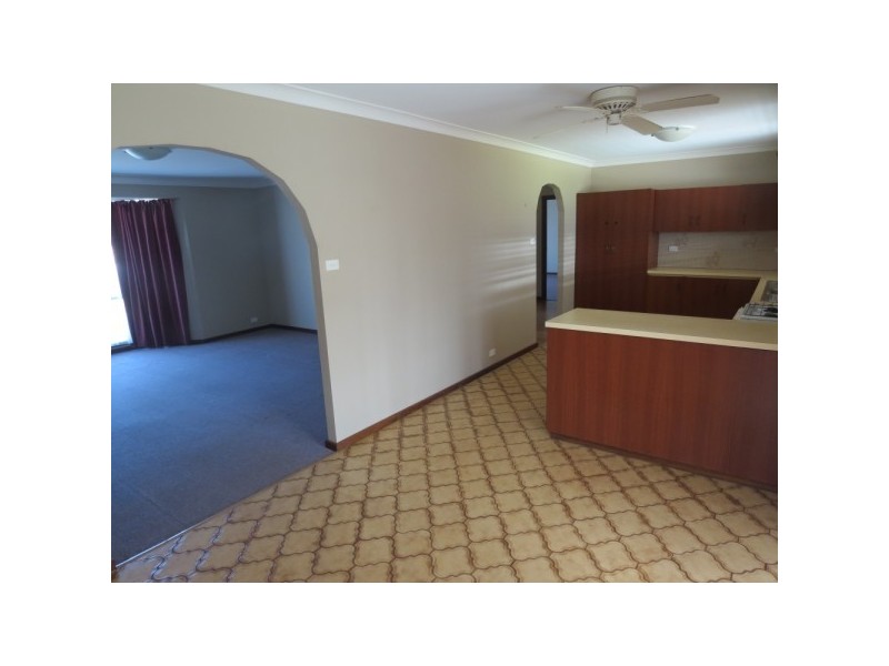 223 First Street, Wonthella WA 6530