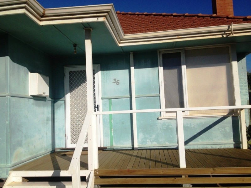 36 Crowther Street, Beachlands WA 6530