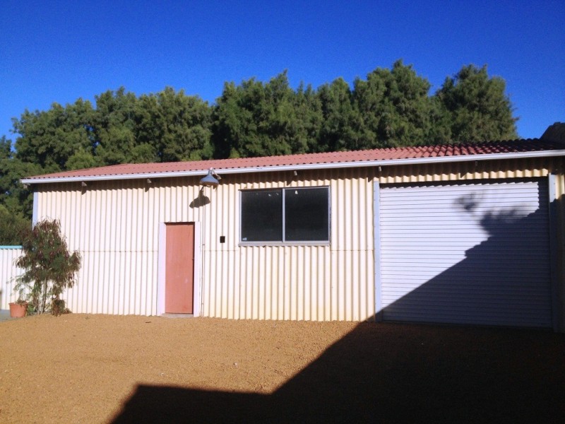 36 Crowther Street, Beachlands WA 6530