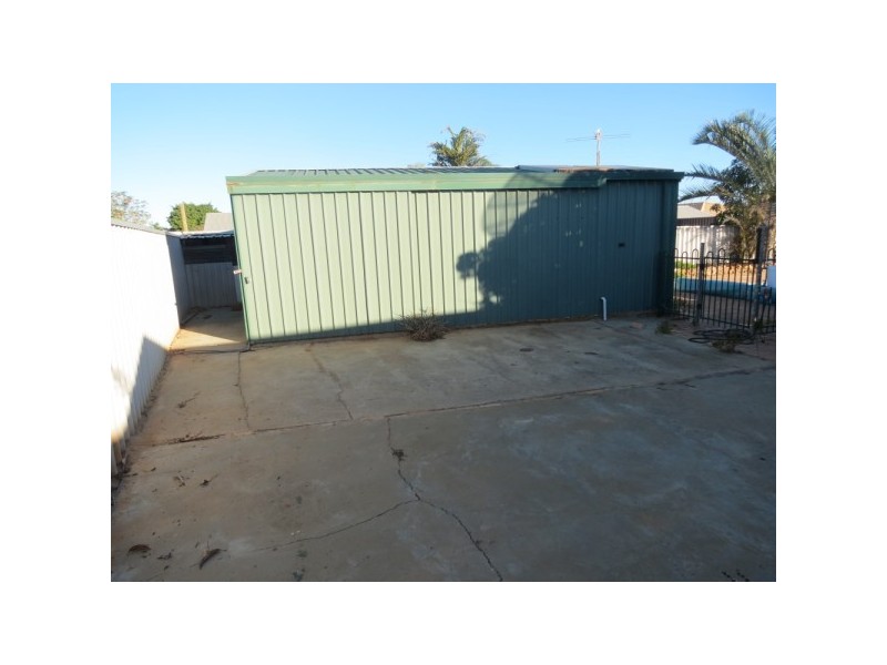 196 Chapman Valley Road, Waggrakine WA 6530