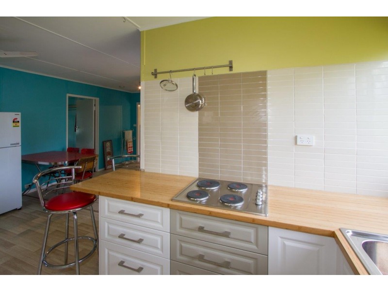 33 Bosuns Crescent, West End WA 6530