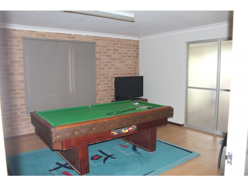 18 Thomas Avenue, Geraldton WA 6530