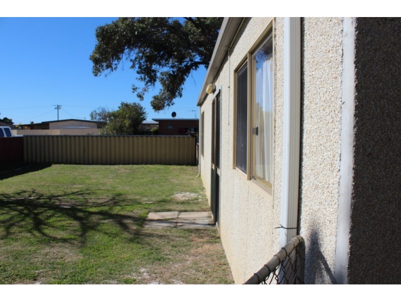 19 Maidstone Street, Mount Tarcoola WA 6530