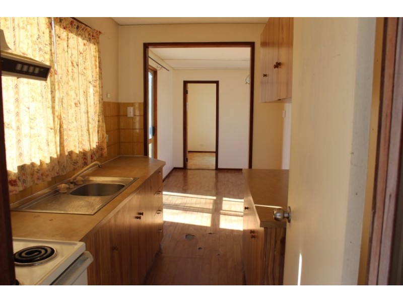 19 Maidstone Street, Mount Tarcoola WA 6530