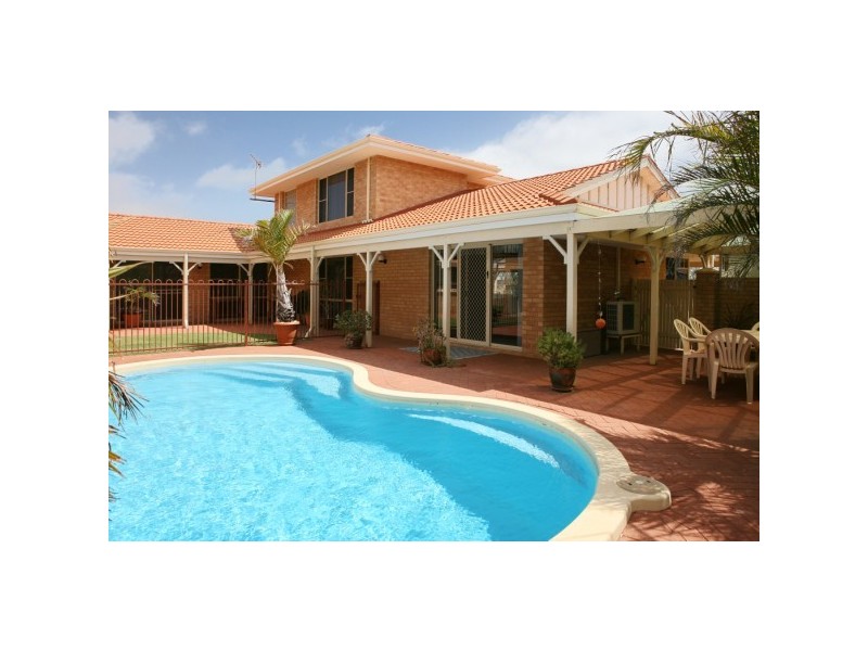 11 Blackburn Crescent, Tarcoola Beach WA 6530