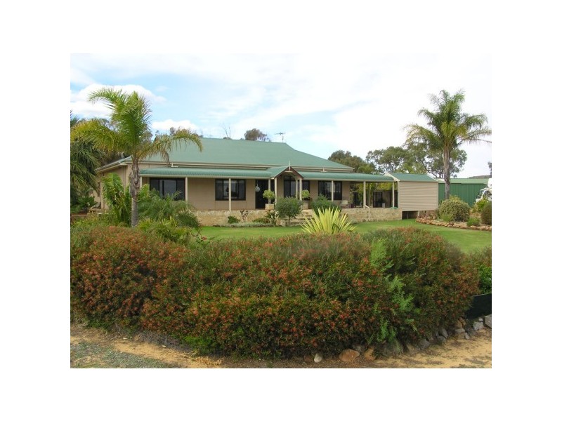 34 Stephen Road, Waggrakine WA 6530