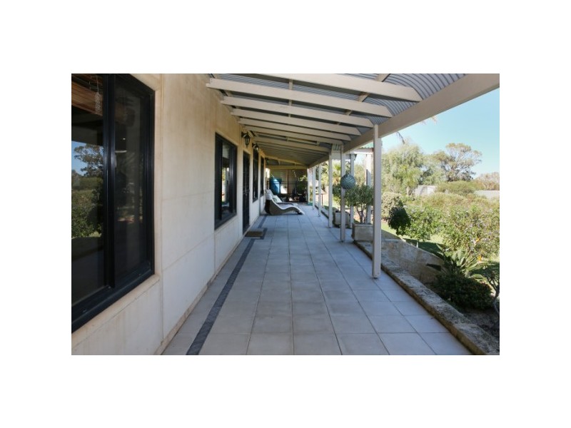 34 Stephen Road, Waggrakine WA 6530