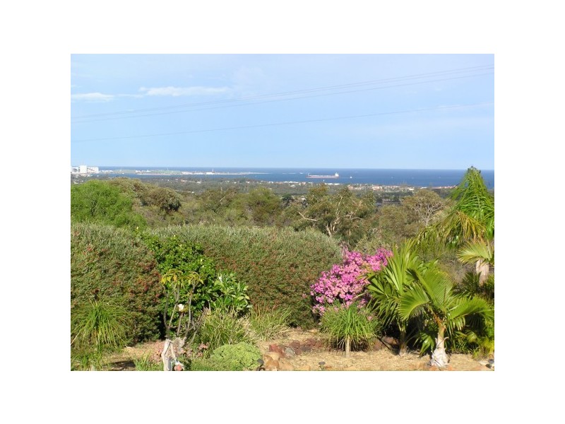 34 Stephen Road, Waggrakine WA 6530