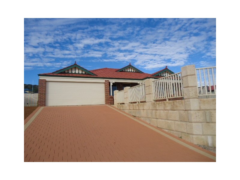 5 Seaview Boulevard, Wandina WA 6530