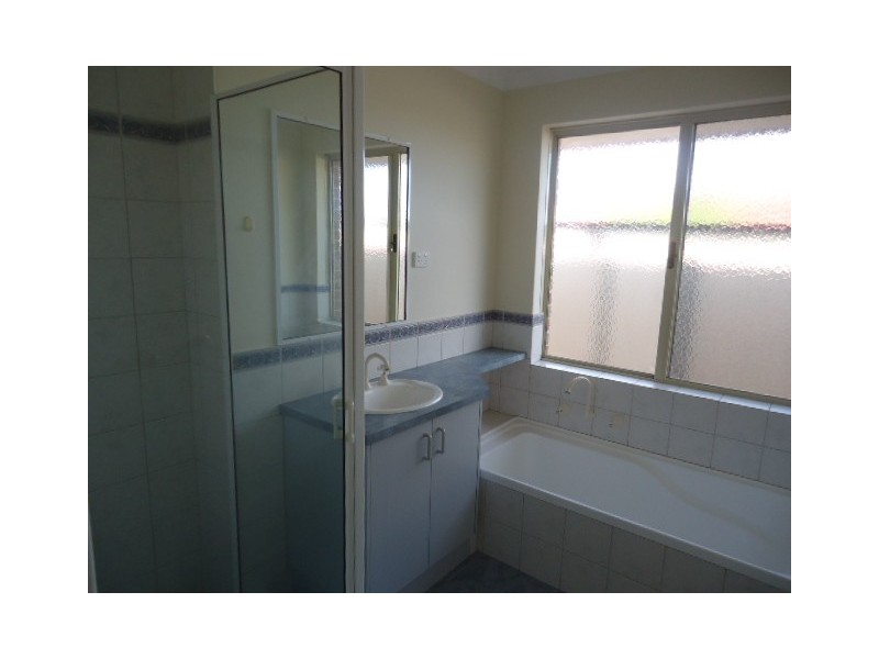 5 Seaview Boulevard, Wandina WA 6530