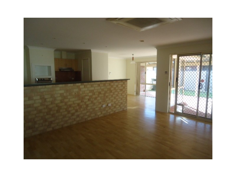 5 Seaview Boulevard, Wandina WA 6530