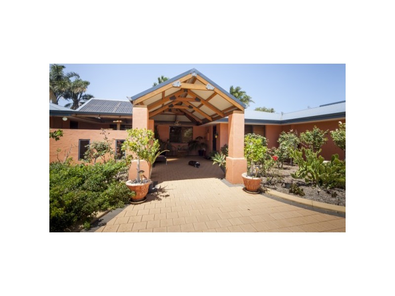 32 Hosken Street, Bluff Point WA 6530