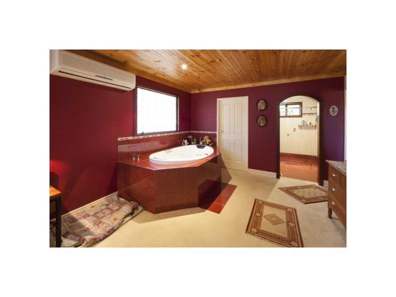 32 Hosken Street, Bluff Point WA 6530