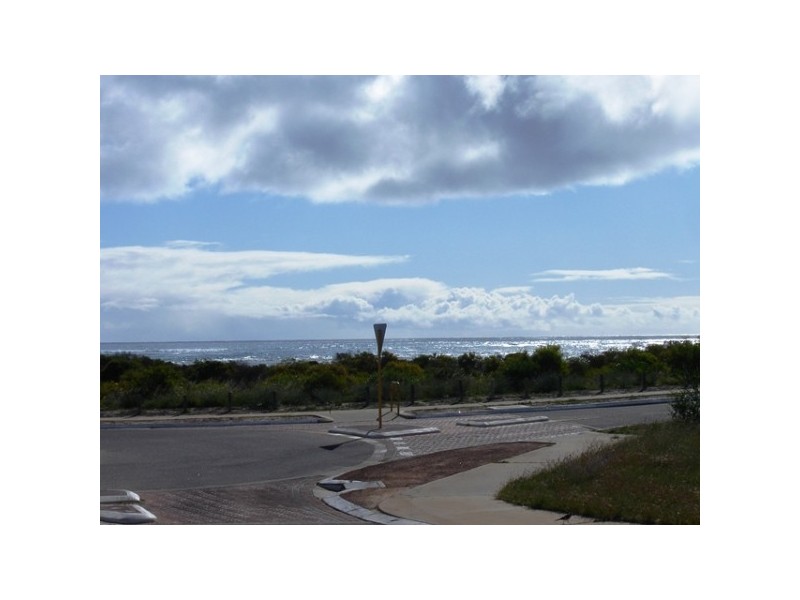 1 Seahaven View, Drummond Cove WA 6532