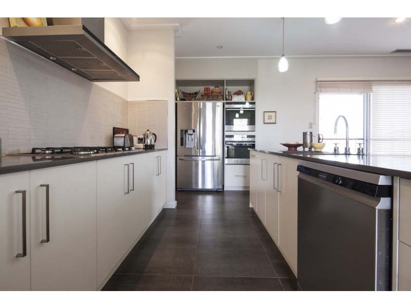 14 Fallowfield Street, Strathalbyn WA 6530