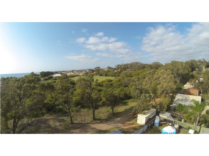 68 Kempton Street, Bluff Point WA 6530