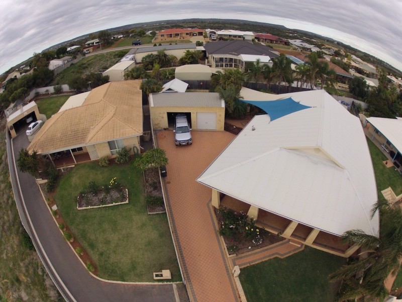 12 Bluewater Close, Drummond Cove WA 6532