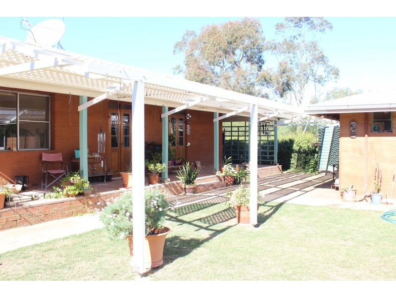 41 East Terrace, Nanson WA 6532