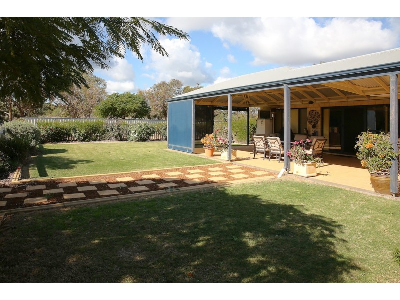 960 Chapman Road, Glenfield WA 6532