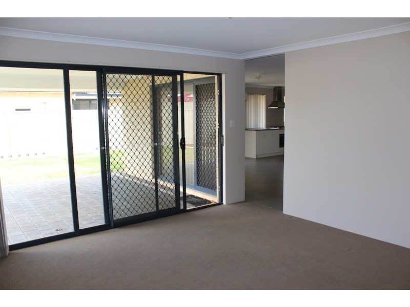 9 Barnacle Road, Drummond Cove WA 6532