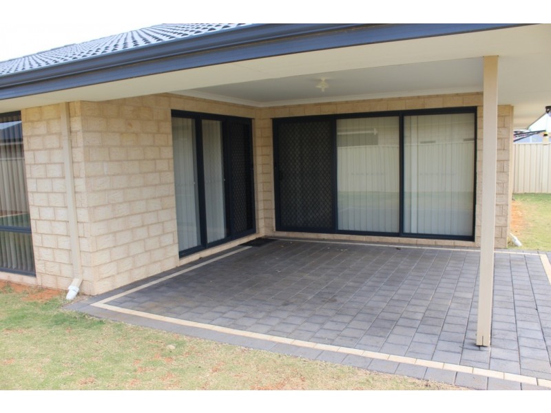 9 Barnacle Road, Drummond Cove WA 6532