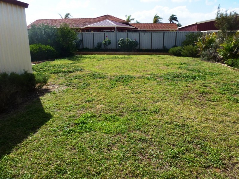 7 Mugana Crescent, Waggrakine WA 6530