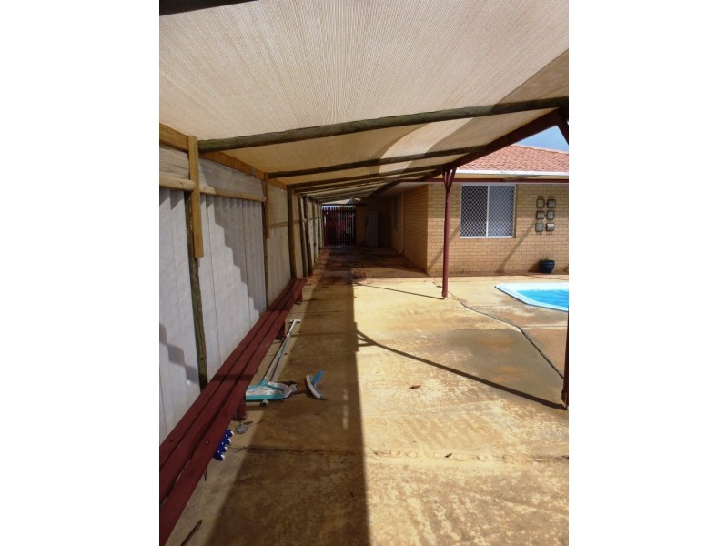 7 Mugana Crescent, Waggrakine WA 6530