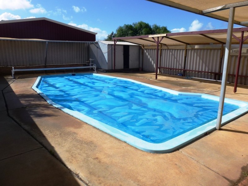 7 Mugana Crescent, Waggrakine WA 6530