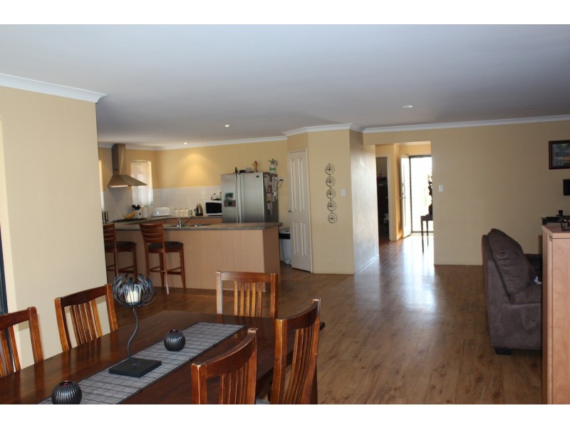 11 Intombi Rise, Wandina WA 6530