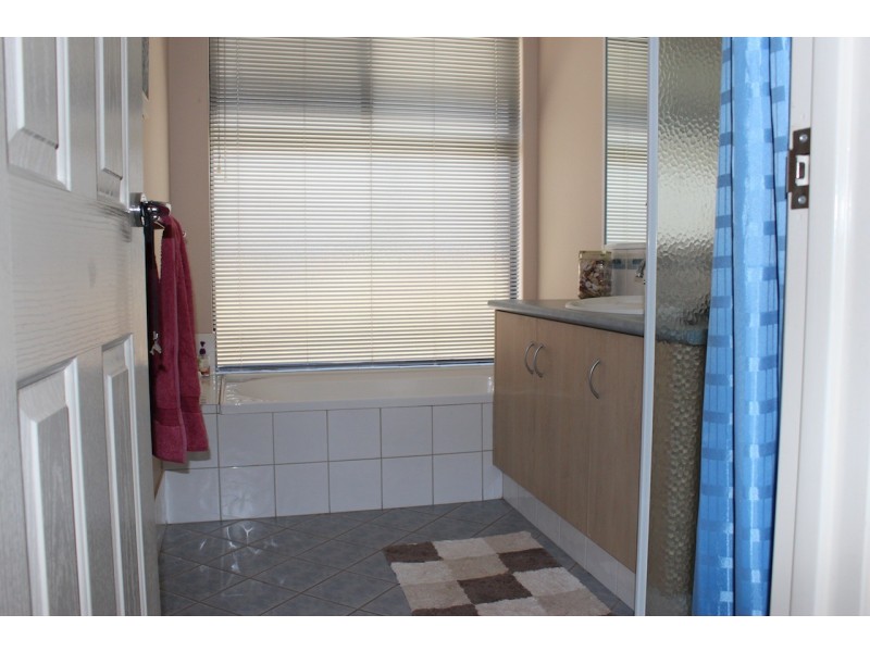 11 Intombi Rise, Wandina WA 6530