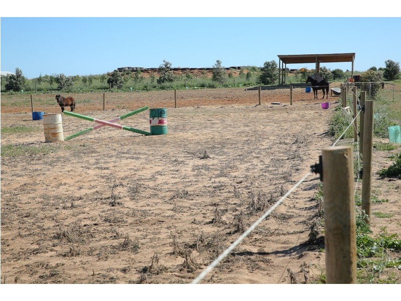 27 Meadowcroft Street, Rudds Gully WA 6532