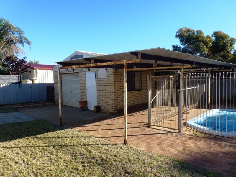 21 Charles Street, Bluff Point WA 6530