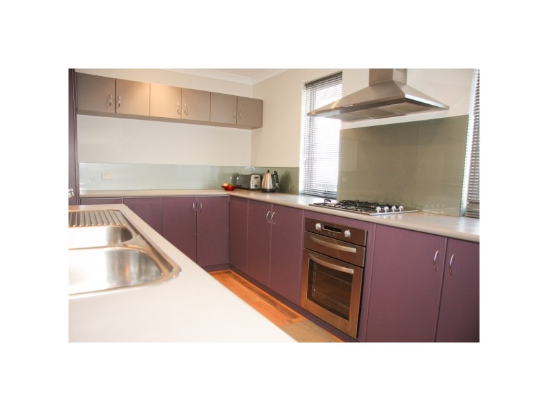 10 Jackson Loop, Wandina WA 6530