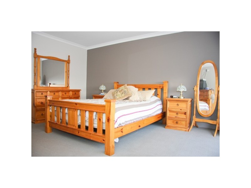 10 Jackson Loop, Wandina WA 6530