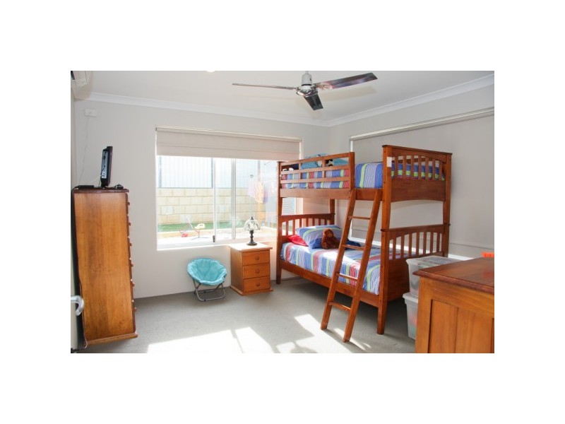 10 Jackson Loop, Wandina WA 6530