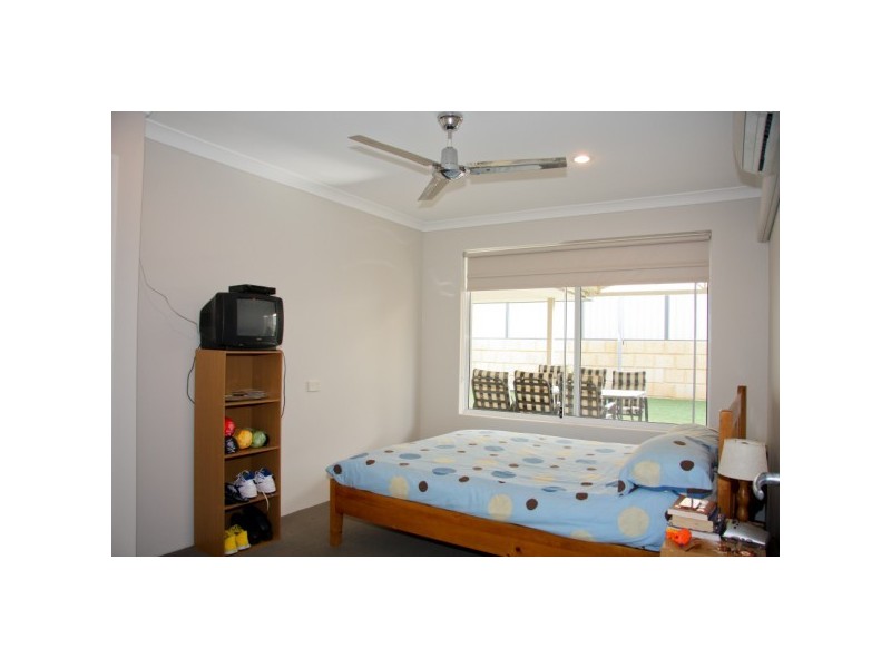 10 Jackson Loop, Wandina WA 6530