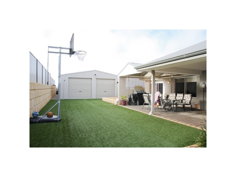 10 Jackson Loop, Wandina WA 6530