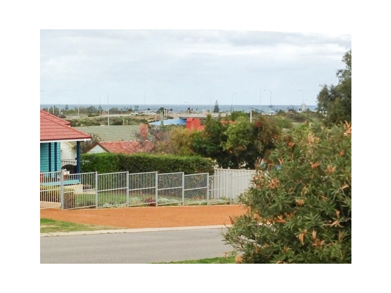 9 Hutchinson Street, Geraldton WA 6530