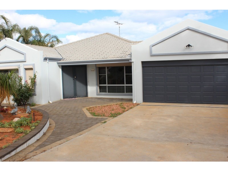 38 Bellimos Drive, Wandina WA 6530