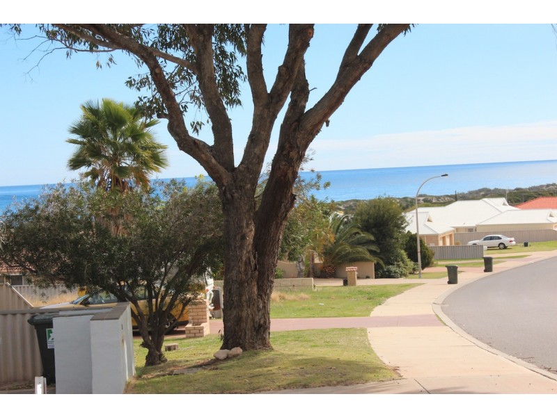 38 Bellimos Drive, Wandina WA 6530