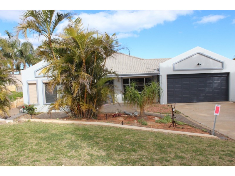 38 Bellimos Drive, Wandina WA 6530