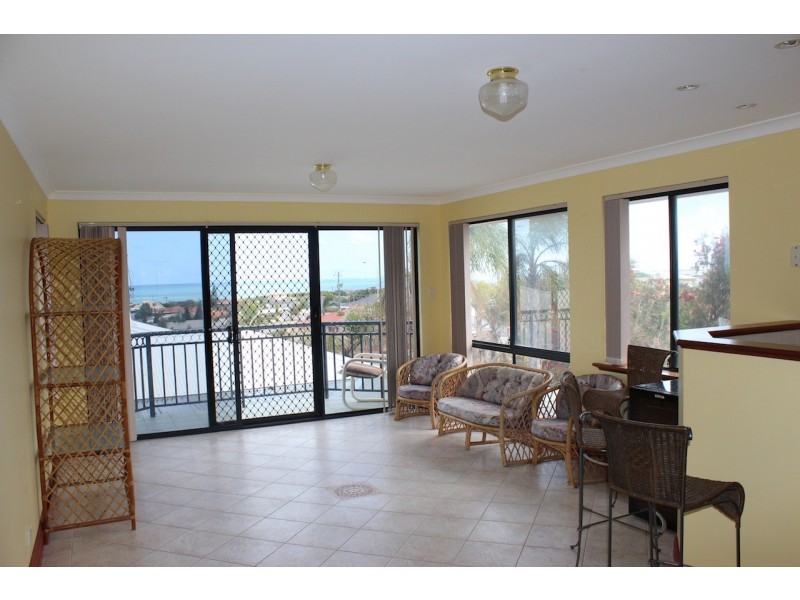 8 Endeavour Drive, Wandina WA 6530