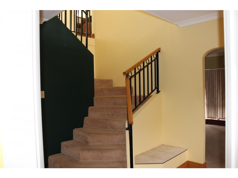 8 Endeavour Drive, Wandina WA 6530