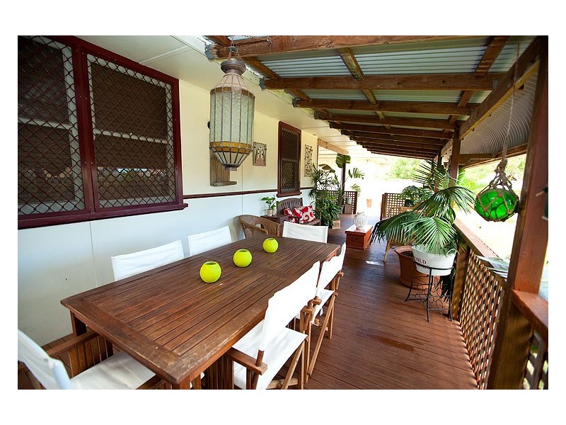 11 Felicia Street, Rangeway WA 6530