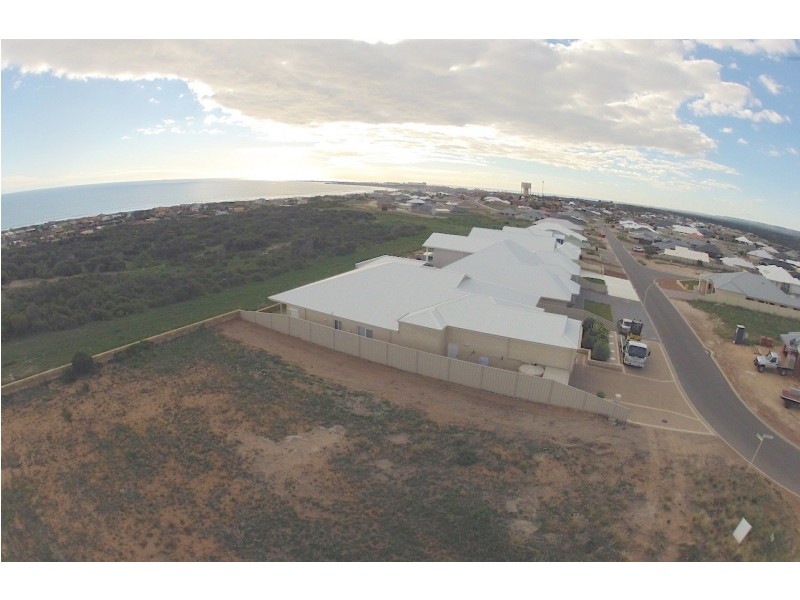 31 Flavio Crescent, Wandina WA 6530