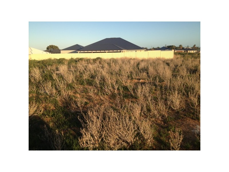 8 Moorings Loop, Sunset Beach WA 6530