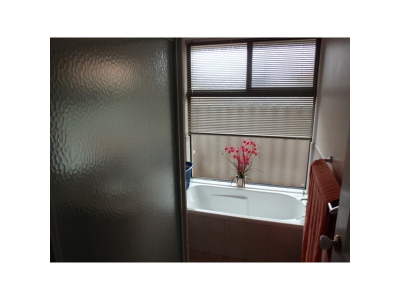 18 Bushby Close, Mount Tarcoola WA 6530