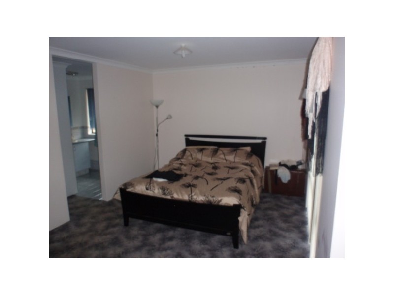 18 Bushby Close, Mount Tarcoola WA 6530