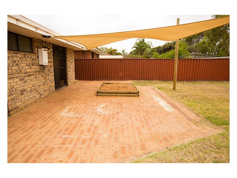 16 Jabiru Way, Waggrakine WA 6530